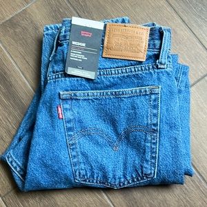 Levis Wedgie jeans
